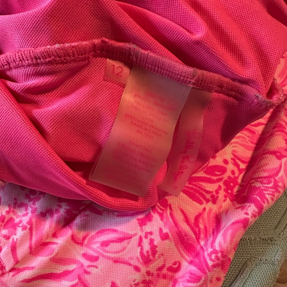 Lilly Pulitzer FLAMENCO ONE PIECIE - Picture 3 of 4